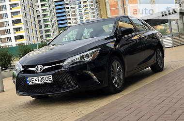 Седан Toyota Camry 2015 в Києві
