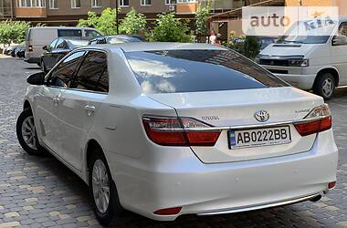 Седан Toyota Camry 2017 в Виннице