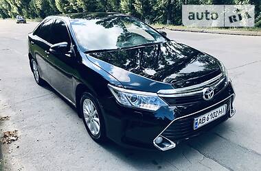Седан Toyota Camry 2017 в 