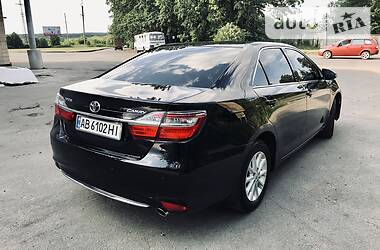 Седан Toyota Camry 2017 в 