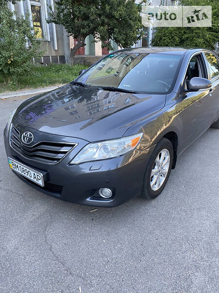 Седан Toyota Camry 2010 в Конотопі
