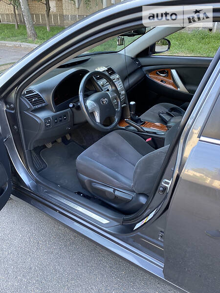 Седан Toyota Camry 2010 в Конотопі