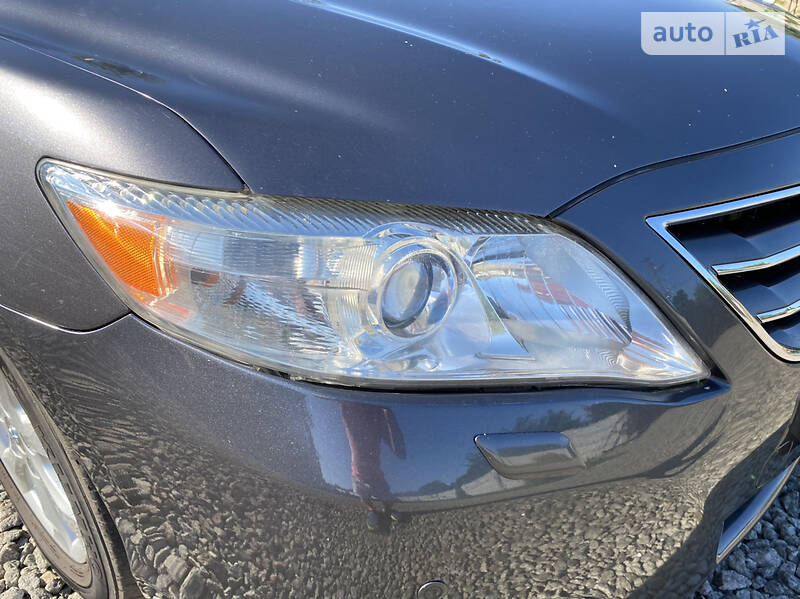 Седан Toyota Camry 2010 в Конотопі