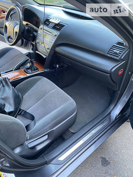 Седан Toyota Camry 2010 в Конотопі