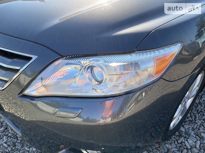 Седан Toyota Camry 2010 в Конотопі