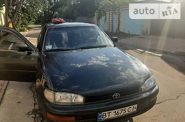 Седан Toyota Camry 1992 в Херсоне