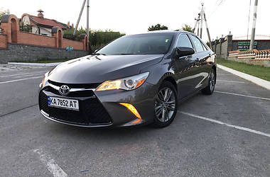 Седан Toyota Camry 2014 в Киеве