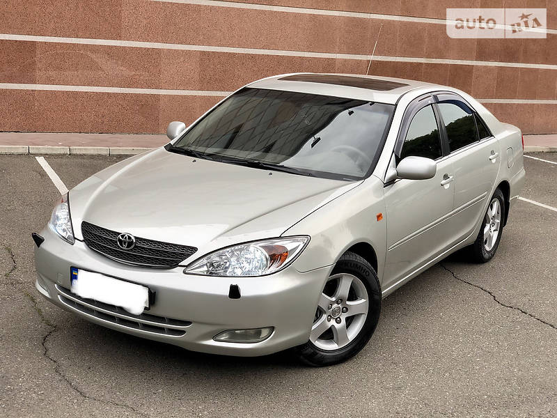 Седан Toyota Camry 2005 в 