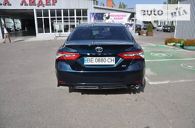 Седан Toyota Camry 2018 в Николаеве