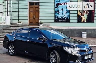 Седан Toyota Camry 2016 в Днепре