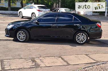 Седан Toyota Camry 2016 в Днепре