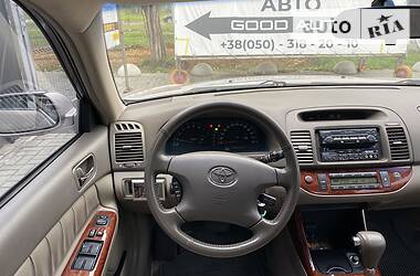 Седан Toyota Camry 2004 в Херсоне