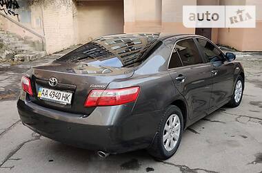 Седан Toyota Camry 2008 в Киеве