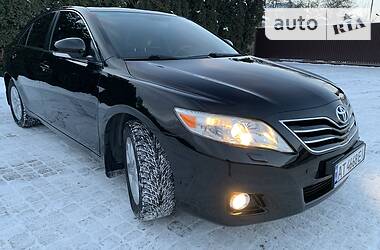 Седан Toyota Camry 2011 в Косове