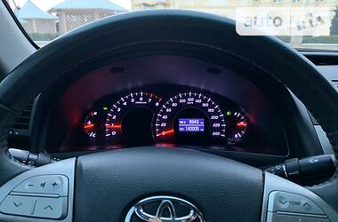 Седан Toyota Camry 2011 в Косові