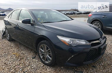 Toyota Camry 2016