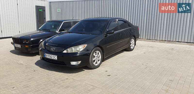 Toyota Camry 2004
