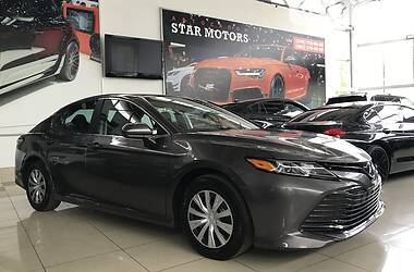 Седан Toyota Camry 2018 в Одессе