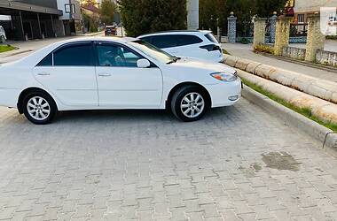 Седан Toyota Camry 2004 в Львові