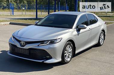 Toyota Camry 2018