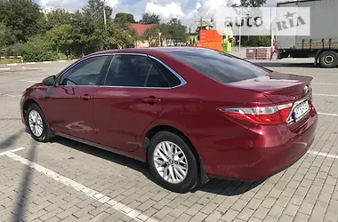 Toyota Camry 2016