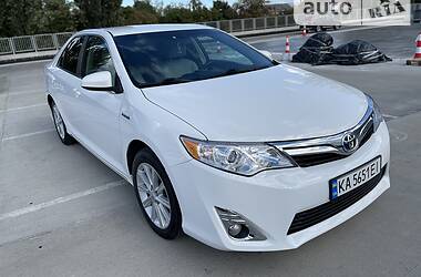 Седан Toyota Camry 2012 в Киеве