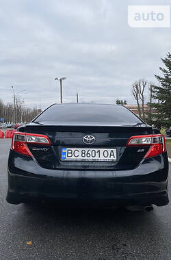 Седан Toyota Camry 2012 в Львове