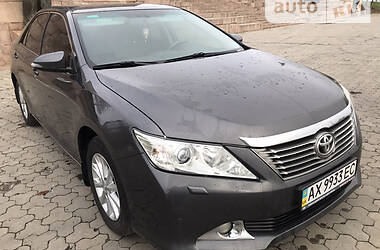 Седан Toyota Camry 2013 в Херсоне