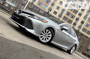 Седан Toyota Camry 2018 в 