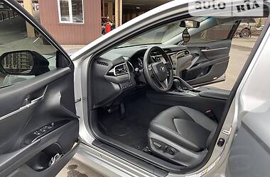 Седан Toyota Camry 2018 в 