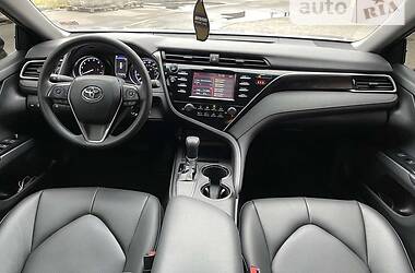 Седан Toyota Camry 2018 в 