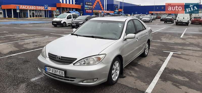 Toyota Camry 2004