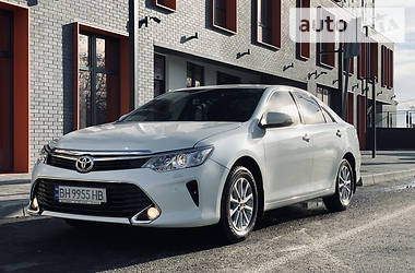 Toyota Camry 2016