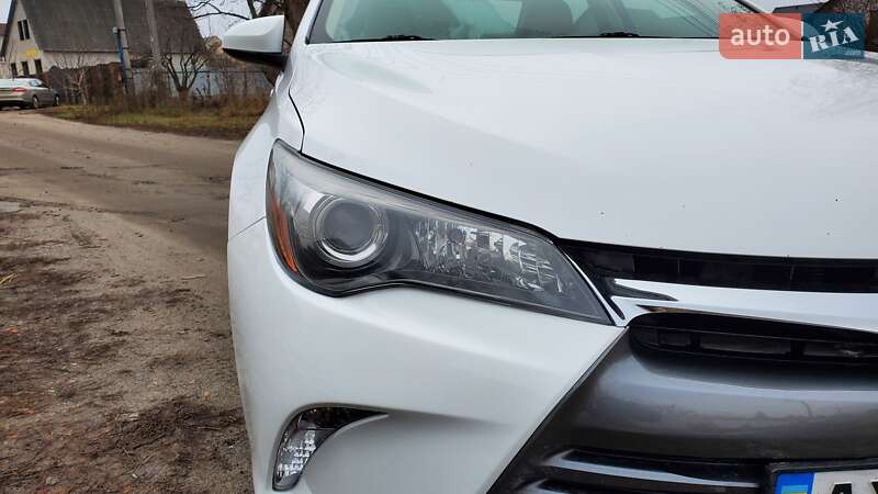 Седан Toyota Camry 2015 в Умани