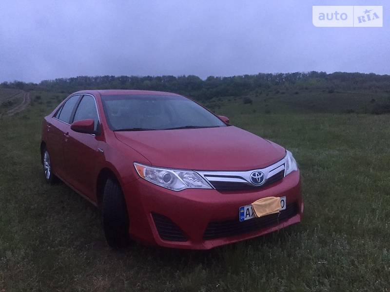 Седан Toyota Camry 2013 в Києві