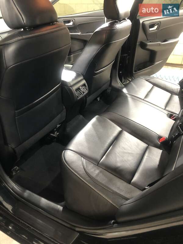 Седан Toyota Camry 2015 в Рівному фото 17 Седан Toyota Camry 2015 в Рівному