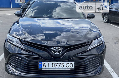 Toyota Camry 2019