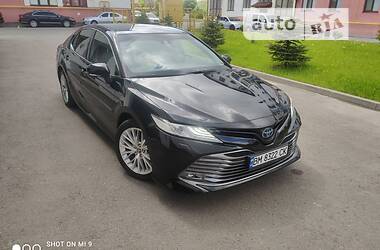 Седан Toyota Camry 2018 в Рівному