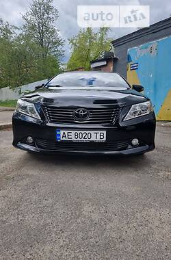 Седан Toyota Camry 2013 в Днепре