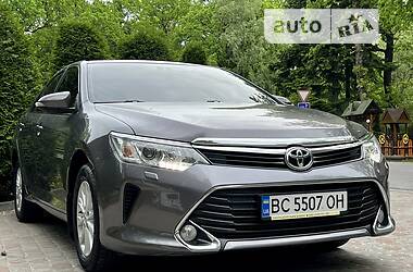 Хэтчбек Toyota Camry 2016 в Дрогобыче