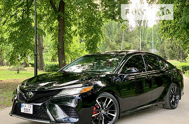Седан Toyota Camry 2019 в 