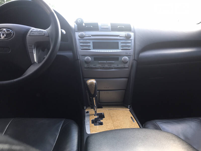 Седан Toyota Camry 2007 в Киеве