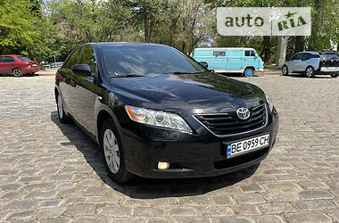 Седан Toyota Camry 2008 в Николаеве