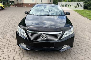 Toyota Camry 2012