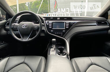 Седан Toyota Camry 2019 в Одессе