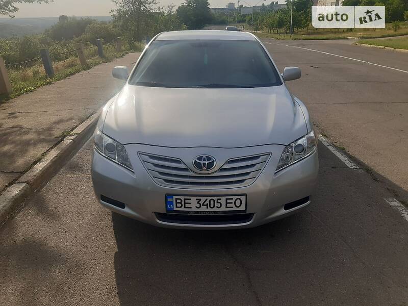 Седан Toyota Camry 2008 в Южноукраинске