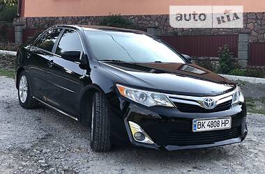 Седан Toyota Camry 2012 в Тернополе