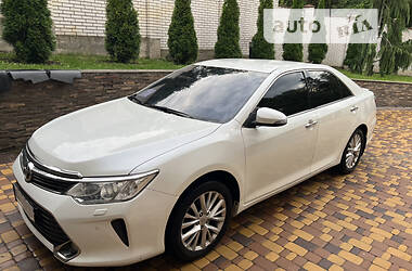 Toyota Camry 2015
