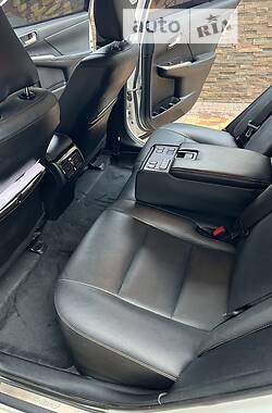 Седан Toyota Camry 2015 в 
