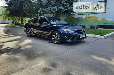Седан Toyota Camry 2019 в 